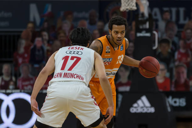 还象征着球 还象征着球