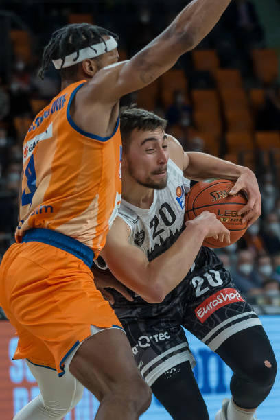 卡拉菲奥里 卡拉菲奥里